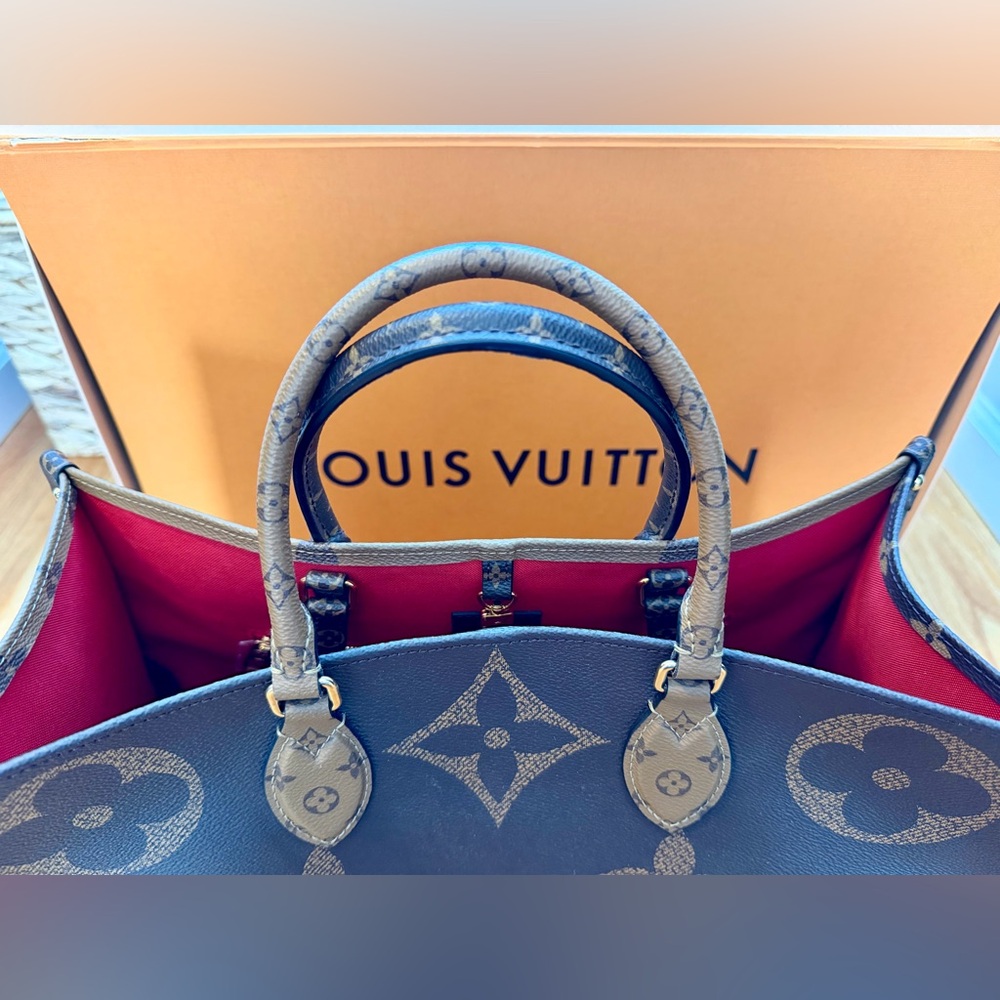 Authentic Louis Vuitton OnTheGo MM! LIKE NEW!